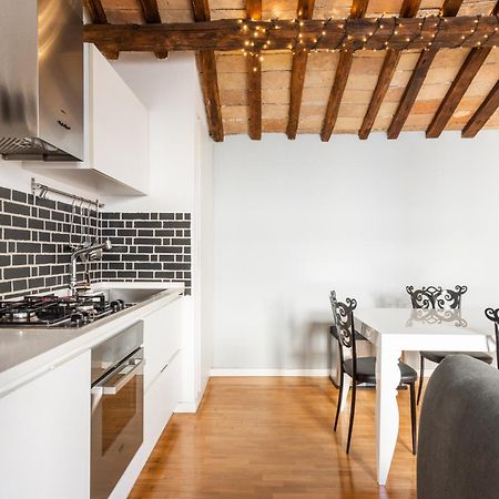 Pavone Centre Romantic Apartment Экстерьер фото